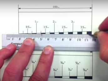 Construcción de una regla casera para ajustar la altura de las cuerdas