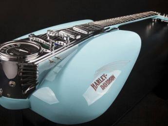La guitarra homenaje a Harley-Davidson de Daniel Ruiz
