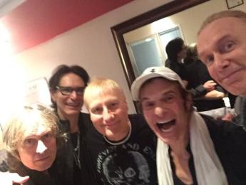 El concierto de la formación original de David Lee Roth escapa de control y tiene que ser cancelado