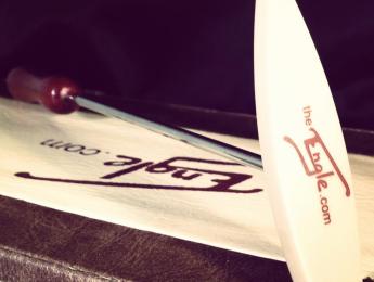 Engle Guitar Hammer, un accesorio para percutir las cuerdas de la guitarra