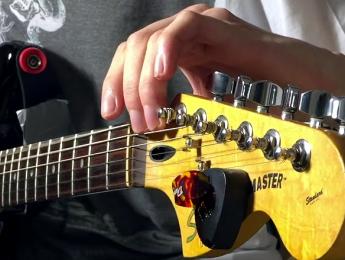 0 Fret Metal song: Una canción de guitarra que no usa ningún traste