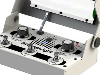 Stomplight, una pedalera que controla nuestra iluminación en escenarios