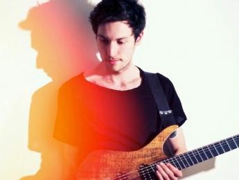 "Electric Sunrise", el nuevo tema de Plini