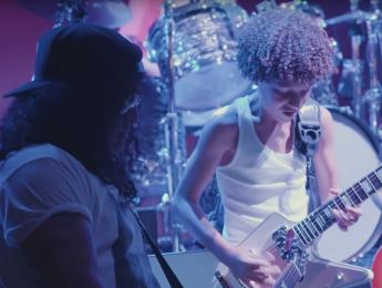 Slash da una sorpresa a los chicos de "School Of Rock The Musical"