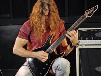 Chris Broderick presenta su nueva Jackson de puente fijo