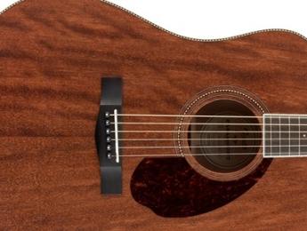 Paramount “All-Mahogany”, ya disponible la nueva acústica de Fender hecha en caoba