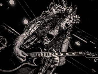 Marty Friedman vuelve a Jackson y anuncia modelo signature