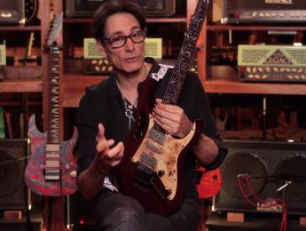 Steve Vai demuestra las pastillas DiMarzio Dark Matter 2