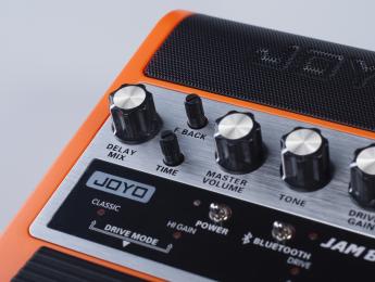 Joyo Jambuddy, un pedal de prácticas con altavoces incorporados