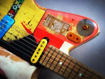 Las particulares guitarras de Nik Huber y Spalt Instruments