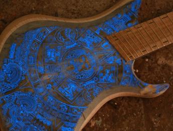 Red Layer Guitars, guitarras con leds que manejas desde tu móvil