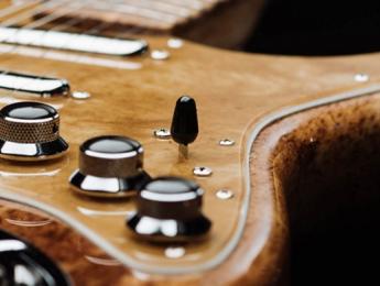 The Cuervo x Fender, una guitarra hecha con la planta del tequila