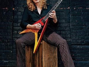 Zoom presentará un pedal signature de Dave Mustaine