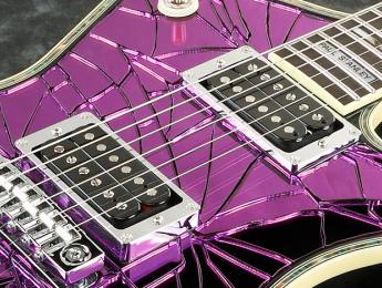 Ibanez PS2CM, la signature de Paul Stanley en acabado de espejo púrpura