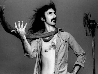 Frank Zappa, convertido en holograma, estará de gira durante el próximo año