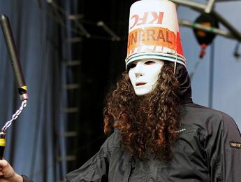 Buckethead, afectado de una grave enfermedad del corazón