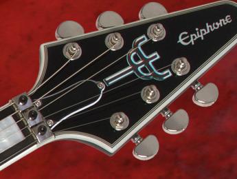 Epiphone Richie Faulkner Flying V Custom Outfit, modelo signature del guitarrista Judas Priest