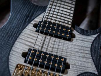 Mirage, la nueva guitarra de Skervesen