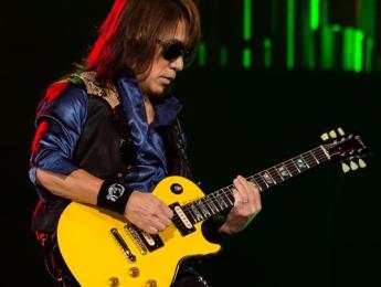 Gibson reedita el modelo Les Paul en color amarillo canario de Tak Matsumoto