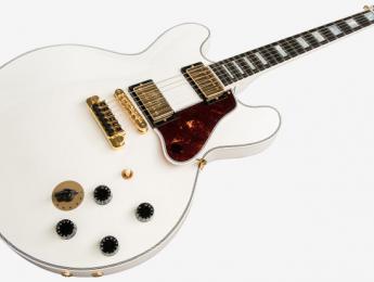 La Gibson B.B. King Lucille se viste de blanco con esta edición limitada en acabado Alpine White