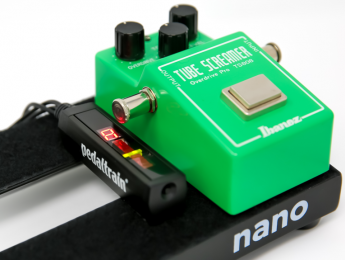 Pedaltrain SST, un afinador minimalista diseñado para ahorrar espacio en tu pedalera