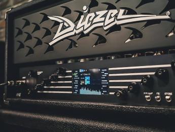 Diezel VHX, cabezal a válvulas con multiefectos digital, caja de carga, y cargador de IR’s