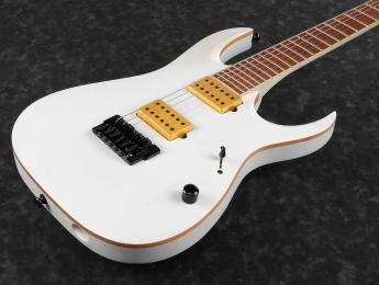 Ibanez JBM10FX, una versión asequible de la signature del guitarrista de Periphery, Jake Bowen