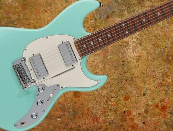 G&L amplía la gama de guitarras Skyhawk con la nueva Deluxe HH