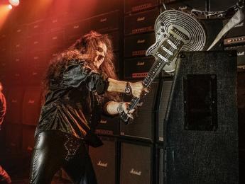 Yngwie Malmsteen pone a prueba la primera guitarra impresa en 3D indestructible del mundo