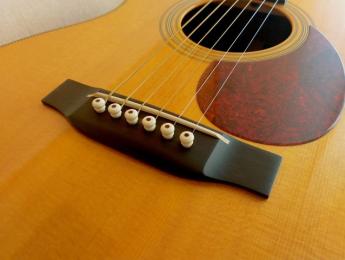 Review de Martin OM28-VR 1998
