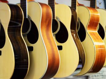 ¿Con cuántas guitarras podemos estar servidos?