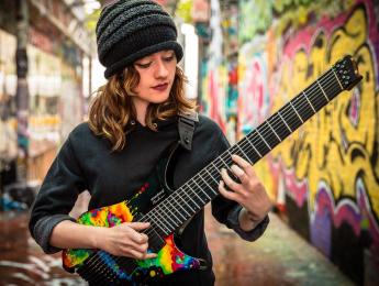 Strandberg anuncia la Metal Sarah Longfield Edition en versiones de 6, 7 y 8 cuerdas