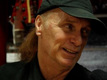 Entrevista a Billy Sheehan: "La música es el arte más sincero que existe"
