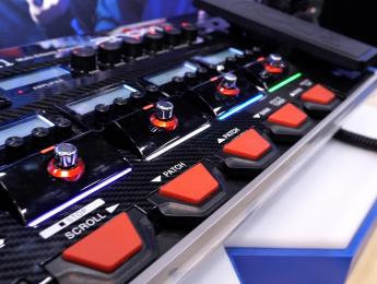 Demo de Zoom G11, pedalera multiefectos con pantalla táctil