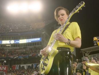 Gibson construye una Les Paul Custom para inaugurar con riffs los partidos del Nashville Futbol Club