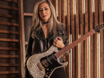 La guitarrista brasileña Lari Basilio deja Suhr para ser la nueva endorser de Ibanez