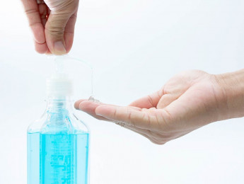 Ernie Ball Hand Sanitizer: un hidrogel para guitarristas que no daña la nitrocelulosa