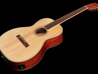 Nuevos instrumentos acústicos de Harley Benton: Parlor CLF100E y bajo tamaño viaje CLB-10SE