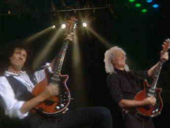 Brian May celebra la reedición de su álbum de debut con un vídeo tocando junto a su yo de 1993