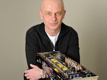 Fallece el co-fundador de Blackstar, Bruce Keir