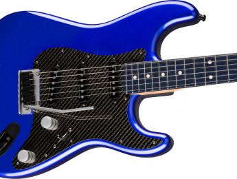 Fender Custom Shop Lexus LC Stratocaster, una guitarra inspirada en el coupé cabrio Lexus LC 500