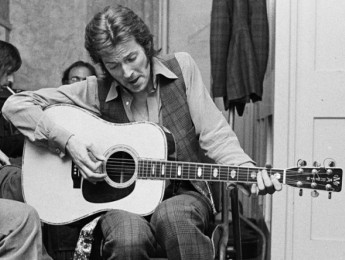 Sale a subasta la guitarra Martin D-45 que Eric Clapton tocó en el debut con Derek And The Dominos