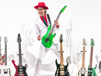 "'Twas", el disco navideño de Paul Gilbert que repasa villancicos en clave de rock