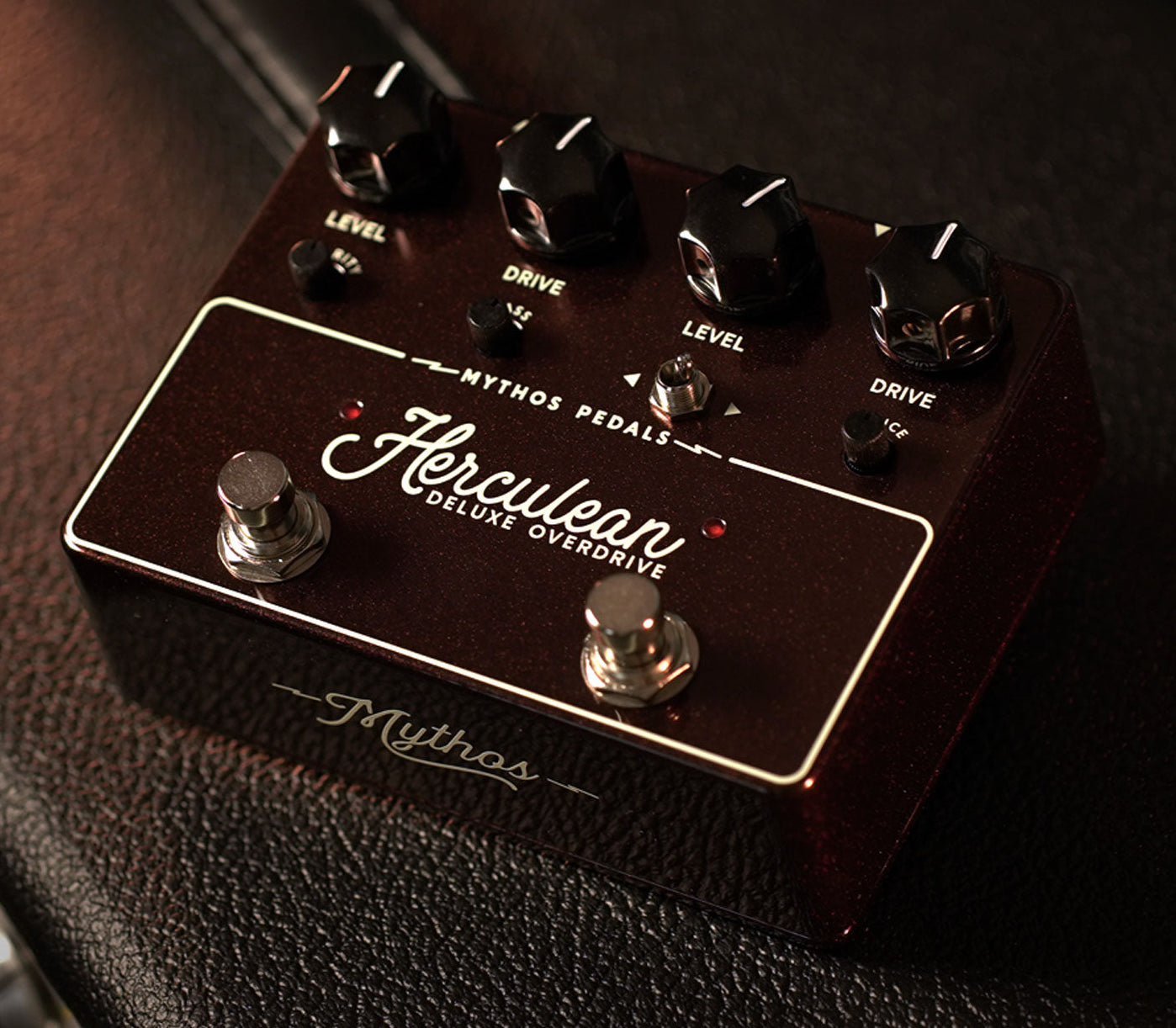 Mythos Herculean Deluxe Overdrive, pedal doble combinando un