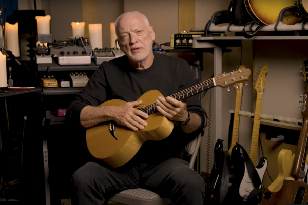 David Gilmour muestra las guitarras que usó en "Luck and Strange", su álbum previsto para septiembre
