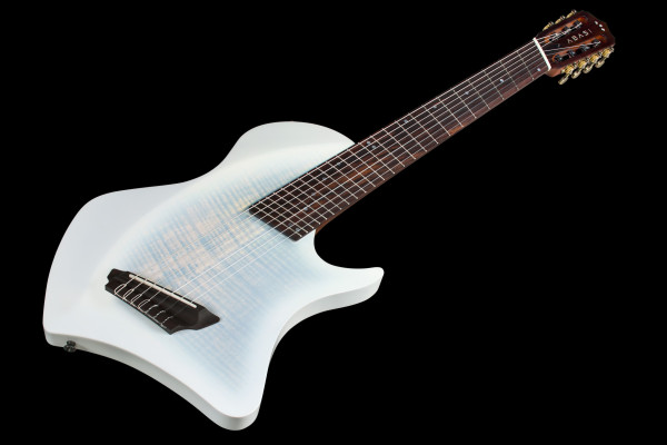 Córdoba Abasi Stage 7: una multiescala de siete cuerdas de nylon pensada para guitarristas eléctricos