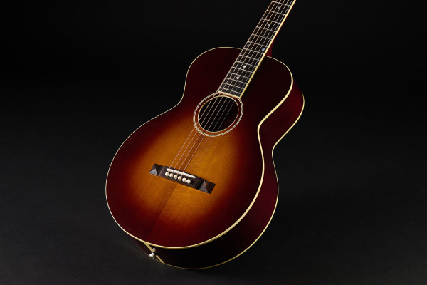 La Gibson Custom L-1 Anniversary en Cremona Burst conmemora 100 años de su primera acústica de tapa plana