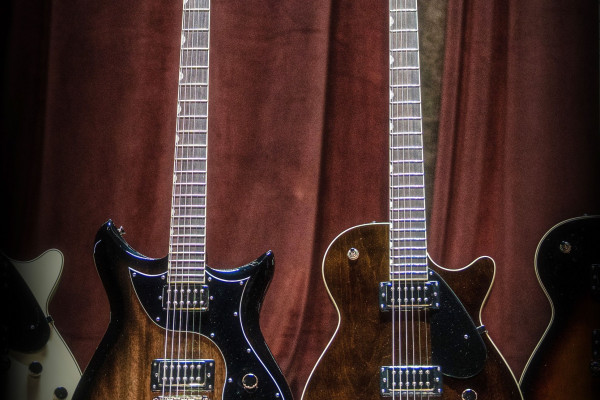 Gretsch se vuelve metalera con las nuevas guitarras barítono Electromatic Baritone CVT y Jet
