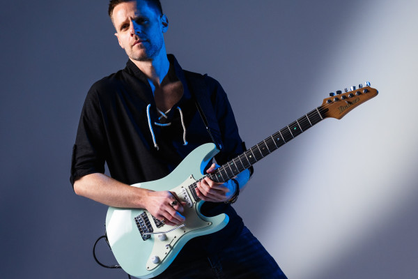 La nueva LM10 en configuración HSS y acabado Mint Green es la 2ª signature de Luca Mantovanelli con Ibanez