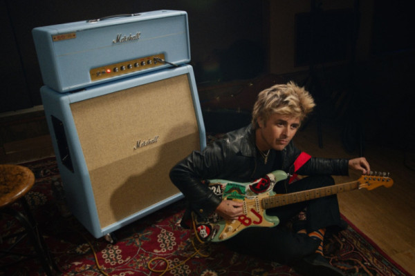 El Marshall azul de la Super Bowl ya es oficial: así es el 1959BJA de Billie Joe Armstrong con la “Dookie Mod”